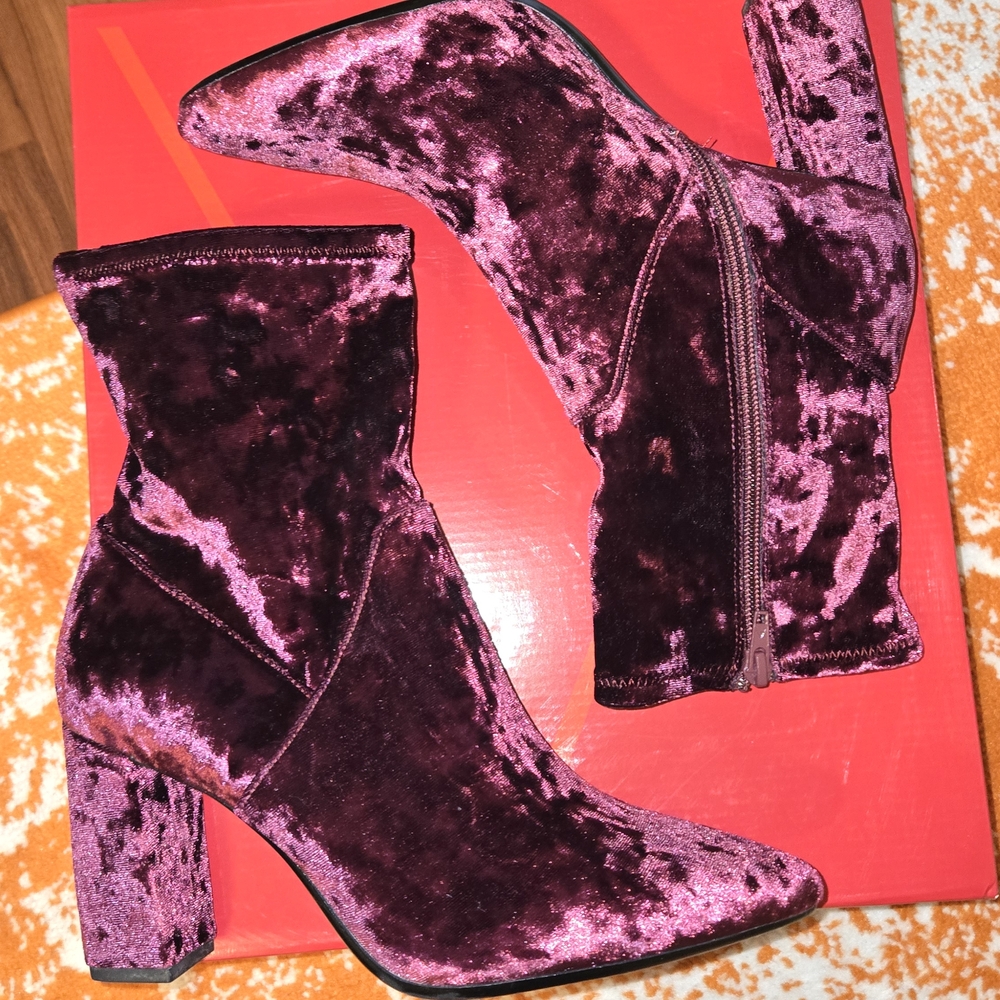 NWT Aeropostale Women's Password Suede Red Wine Heel Booties